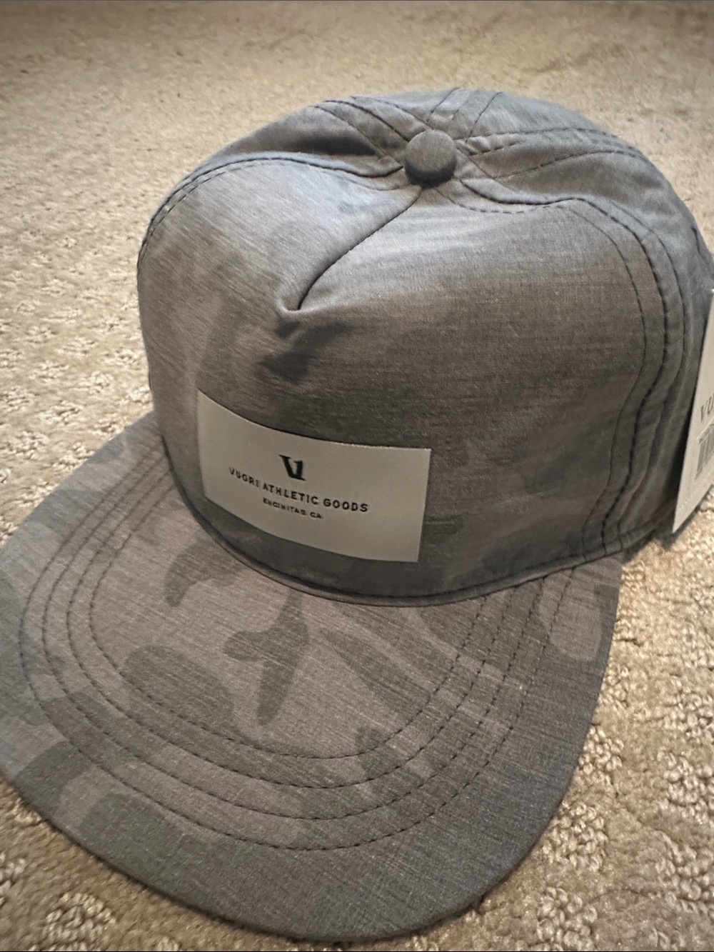 NEW w/tags Vuori lightweight hat gray camo soft brim adjustable packable